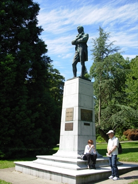 Robert Burns Statue in Stanley Park, Vancouver, BC, Canada